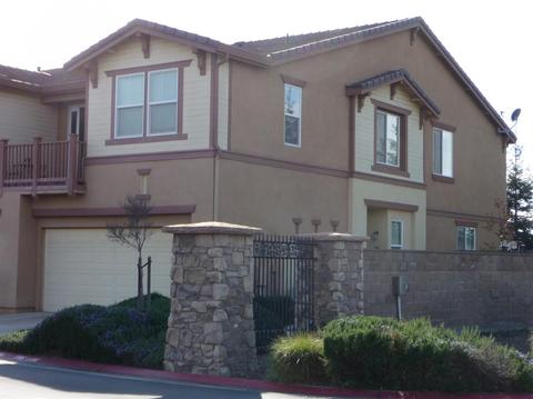 394 N Amedeo Ln, Clovis, CA 93611 photo 1