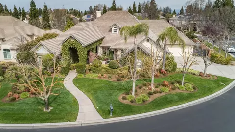 12221 N Via Piemonte Ave, Clovis, CA 93619 photo 1