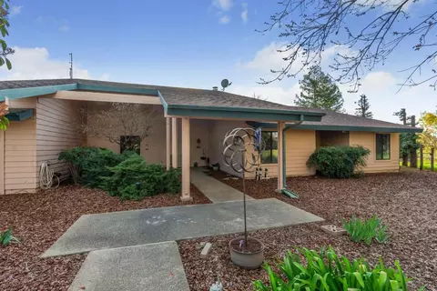 5872 N Del Rey Ave, Clovis, CA 93619 photo 1