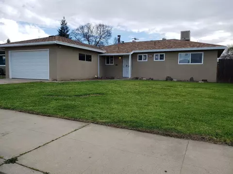 102 W San Gabriel Ave, Clovis, CA 93612 photo 1