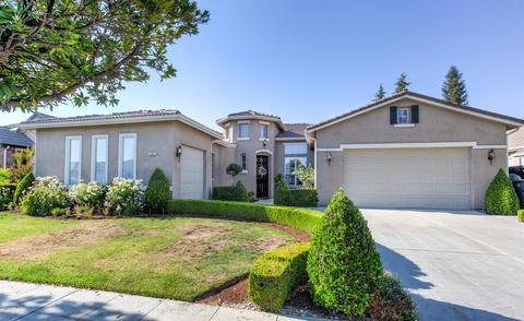 591 Omaha Ave, Clovis, CA 93619 photo 1