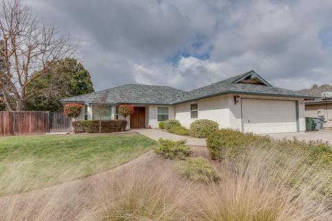 1148 Arroyo Ave, Clovis, CA 93611 photo 1
