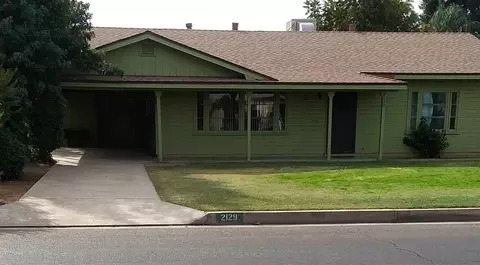 2129 5th St, Sanger, CA 93657 photo 1