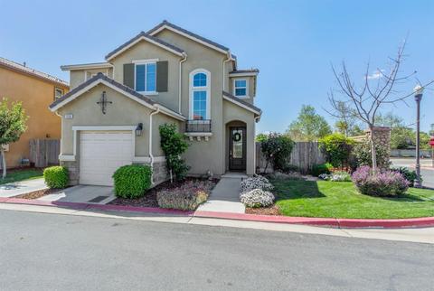 3266 Monterosa Ln, Clovis, CA 93619 photo 1