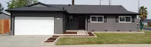 211 W Norwich Ave, Clovis, CA 93612 photo 1