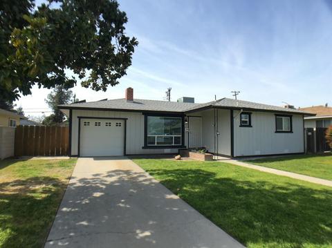 816 Cherry Ln, Clovis, CA 93612 photo 1