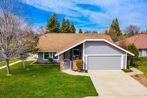 2415 Dennis Ave, Clovis, CA 93611 photo 1