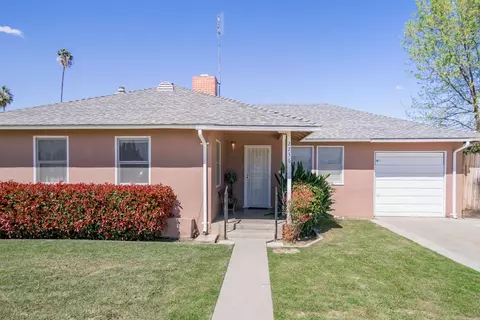 2236 9th St, Sanger, CA 93657 photo 1