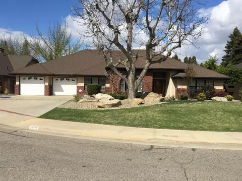 2526 E Vassar Cir, Visalia, CA 93292 photo 1