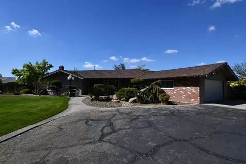 13890 W Kearney Blvd, Kerman, CA 93630 photo 1