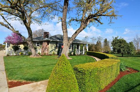 5875 N Del Rey Ave, Clovis, CA 93619 photo 1