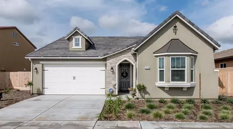 1570 N Whitmore Ave, Clovis, CA 93619 photo 1