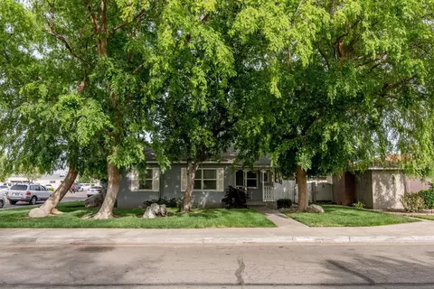 2872 B St, Selma, CA 93662 photo 1