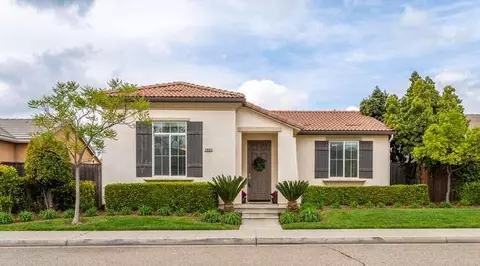 3905 Richmond Ave, Clovis, CA 93619 photo 1