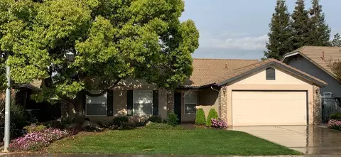 448 S Creek Dr, Madera, CA 93637 photo 1