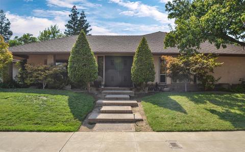 360 Pierce Dr, Clovis, CA 93612 photo 1