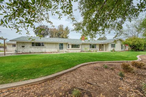 8689 Madsen Ave, Clovis, CA 93619 photo 1