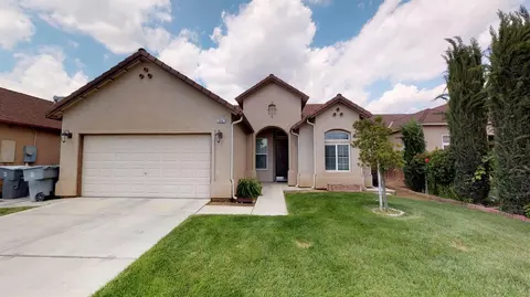 2667 Apple Tree Dr, Madera, CA 93637 photo 1