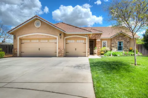 4 Florence Ct, Sanger, CA 93657 photo 1