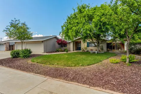 1843 Gibson Ave, Clovis, CA 93611 photo 1