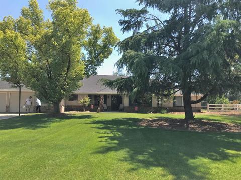 9453 E Mesa Ave, Clovis, CA 93619 photo 1
