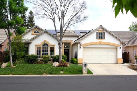 10450 E Fieldstone Ave, Clovis, CA 93619 photo 1