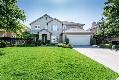 4638 N Arrow Ridge Way, Clovis, CA 93619 photo 1