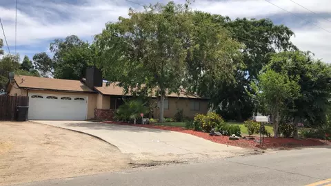 17629 Rodeo Dr, Madera, CA 93638 photo 1