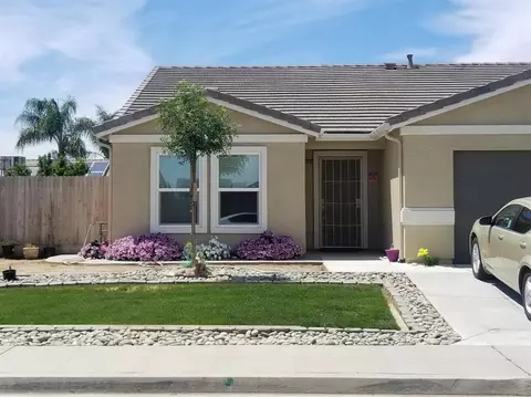 336 Solano St, Madera, CA 93638 photo 1