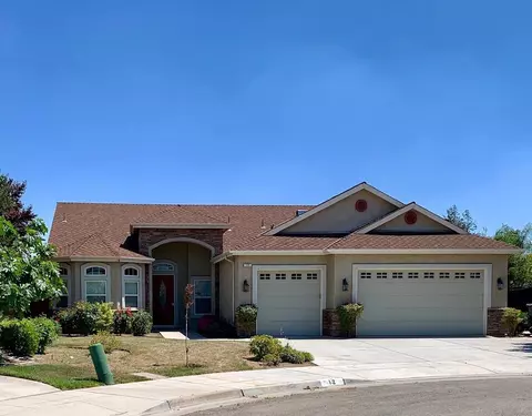 12 W Menlo Ave, Clovis, CA 93612 photo 1
