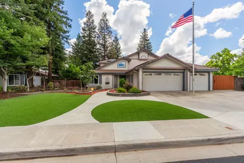 941 Burgan Ave, Clovis, CA 93611 photo 1