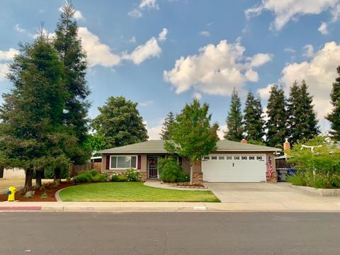 1753 Hampton Ave, Clovis, CA 93611 photo 1