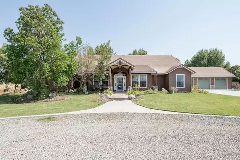 8675 23rd Ave, Lemoore, CA 93245 photo 1