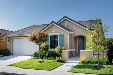 3424 Bellaire Ave, Clovis, CA 93619 photo 1