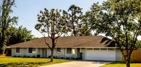 12127 Cranberry, Madera, CA 93636 photo 1