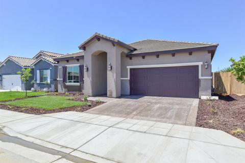 707 Stjulien, Madera, CA 93637 photo 1