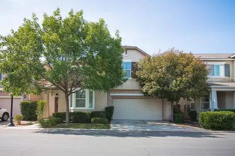 1714 Glen Kippen Ln, Clovis, CA 93619 photo 1