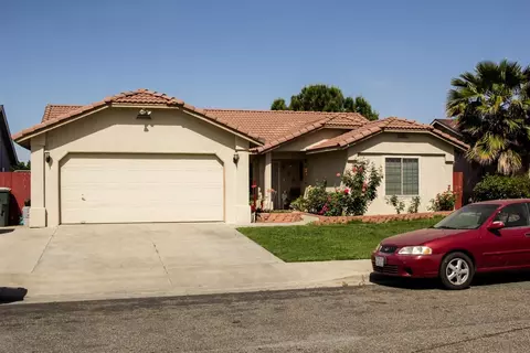 1386 Filbert St, Madera, CA 93637 photo 1