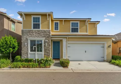 3441 Alcove Way, Clovis, CA 93619 photo 1
