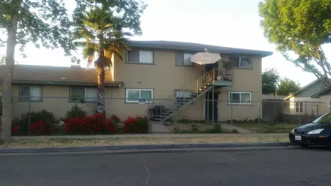 211 E Oneil Ave, Fresno, CA 93706 photo 1