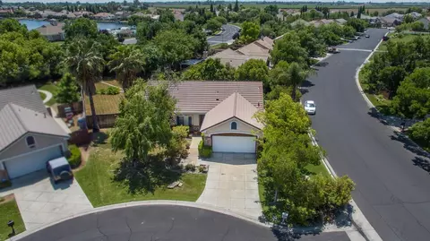 10611 E Greys Creek Ct, Clovis, CA 93619 photo 1
