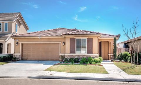 3428 Sussex Ave, Clovis, CA 93619 photo 1
