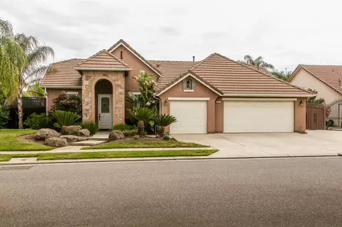 883 Ryan Ave, Clovis, CA 93611 photo 1