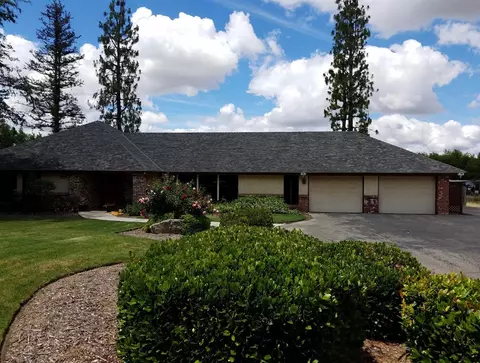 9287 N Fowler Ave, Clovis, CA 93619 photo 1