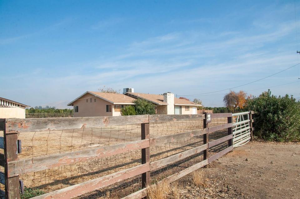 23704 Avenue 212, Lindsay, CA 93247 32 Photos MLS 523711 Movoto