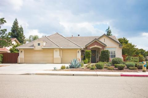 2734 Austin Ave, Clovis, CA 93611 photo 1