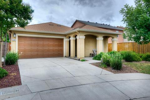 1282 Peach Ct, Madera, CA 93638 photo 1