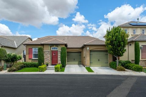4249 Serena Ln, Clovis, CA 93619 photo 1