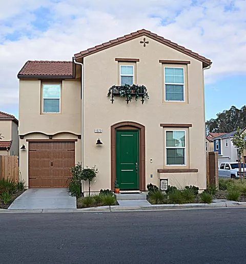 1573 Enlightened Way, Clovis, CA 93619 photo 1