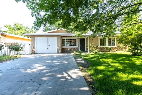 14566 W D St, Kerman, CA 93630 photo 1